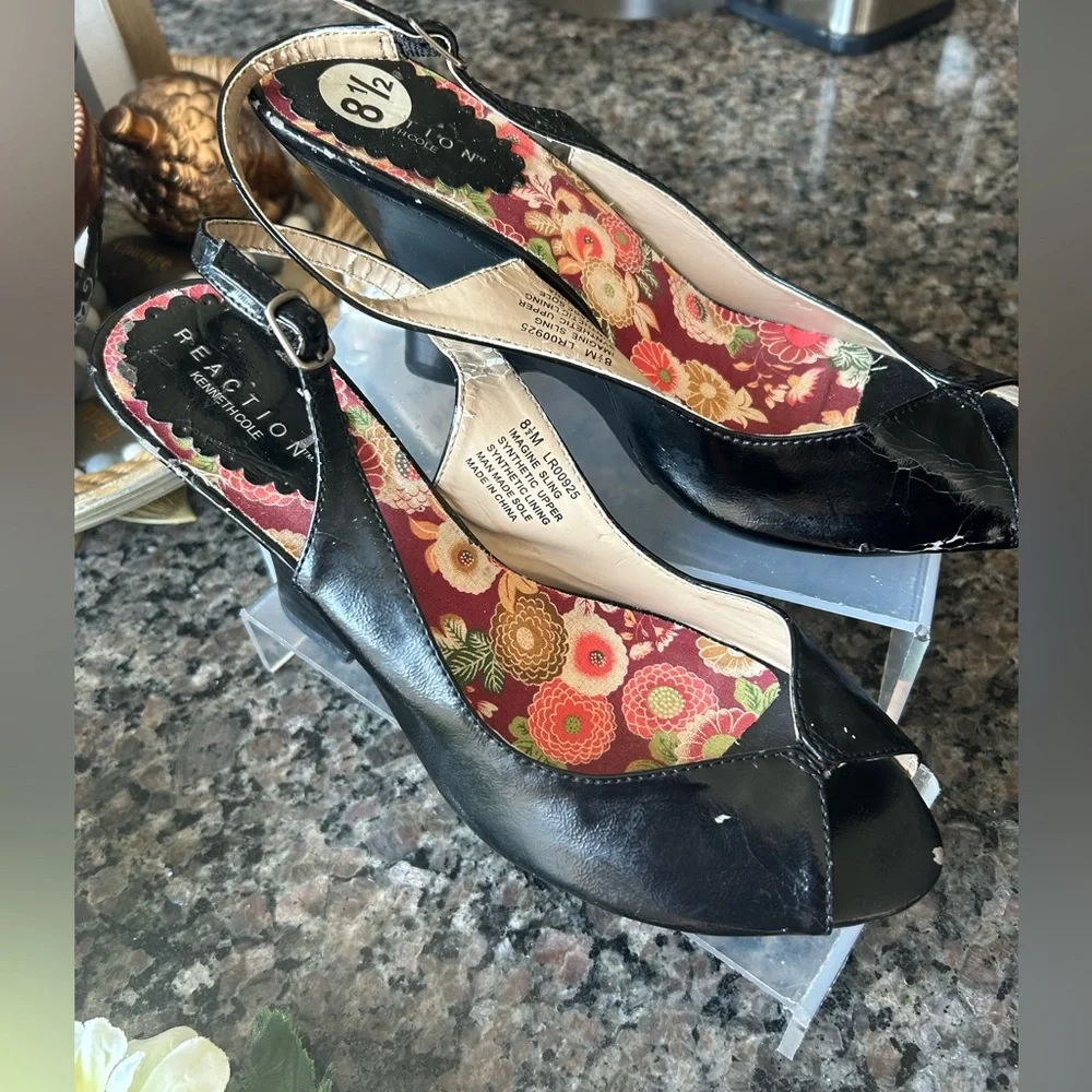 ✨ Black Patent Slingback Wedge Peep-Toe Heels -never worn defect scratches